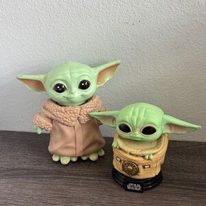 Star Wars Green and Tan Baby Yoda Figures